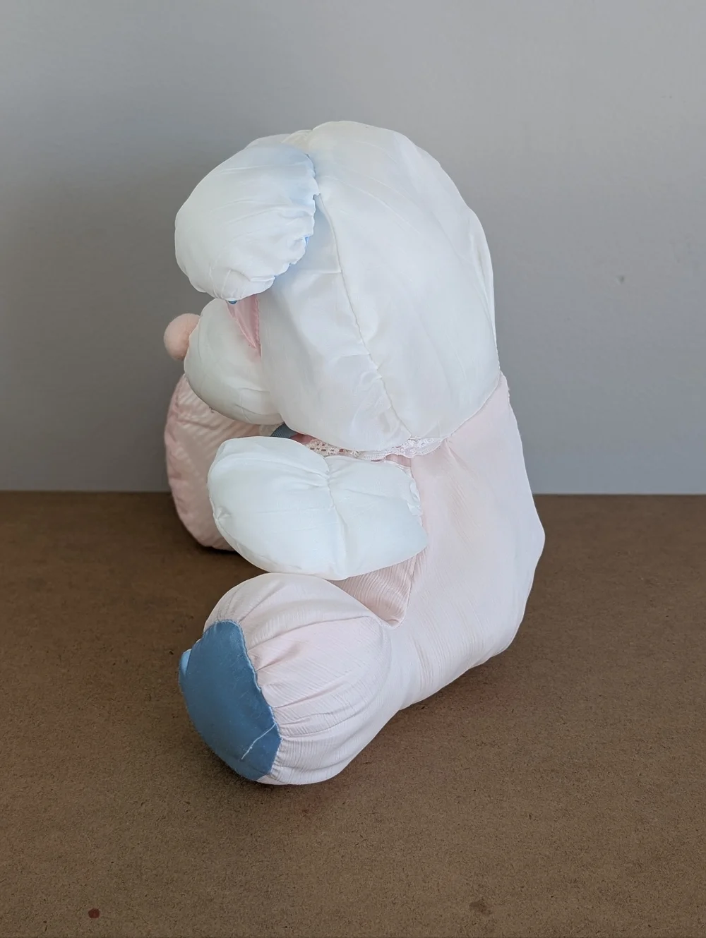 Vintage 1983 Puffalump Puppy Fisher-Price White, Pink, & Blue Nylon Toy Rattle - Picture 6 of 16